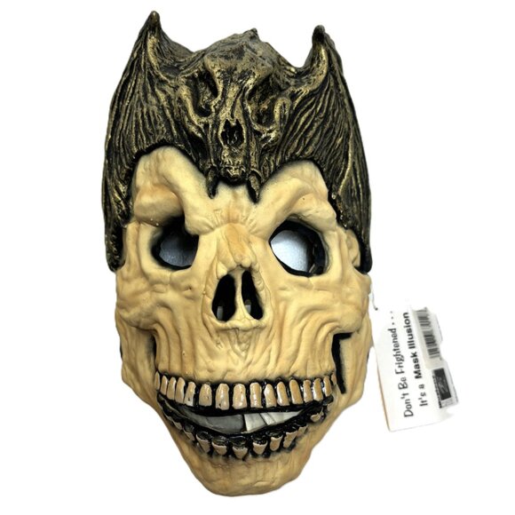 Demon Skull Gold Bat w/ wings Mask Illusions NWT Vintage 90’s - Picture 2 of 14